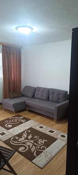 Sector 6, Plaza Mall,