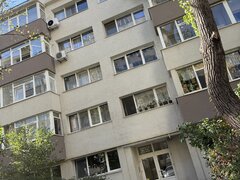 Sector 6, Plaza Mall